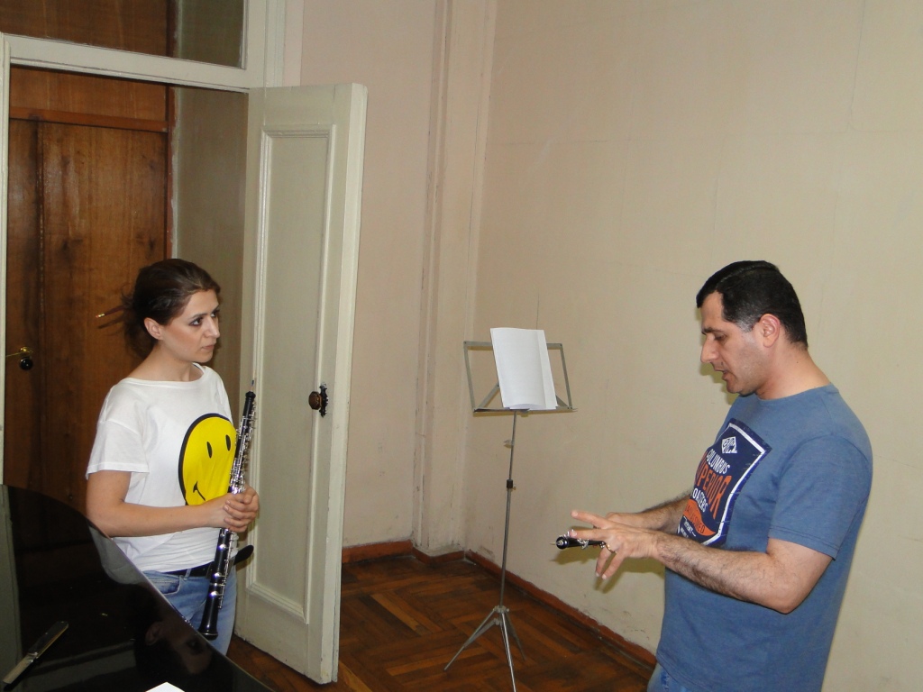 Mane_Harutyunyan_and_professor_Harutyun_Shakhkyan.JPG