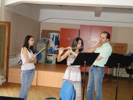 Ruzan_Tovmasyan_Lusine_Stepanyan_with_professor_Arman_Abrahamyan.JPG